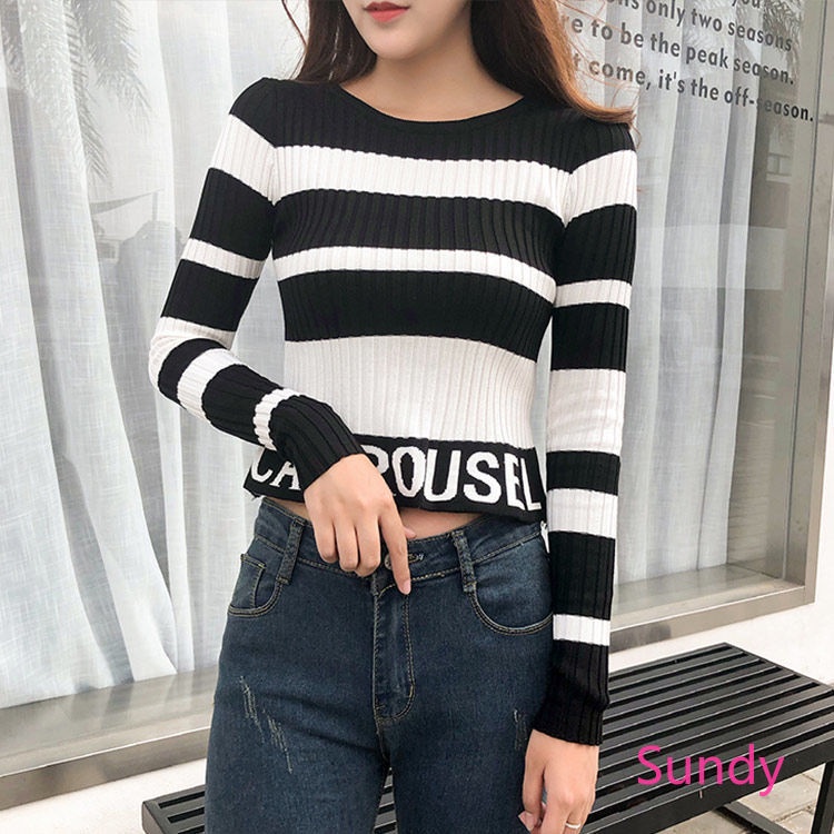 Set áo sweater dệt kim kẻ sọc trắng đen phối quần dài lưng cao ôm dáng sành điệu cho nữ