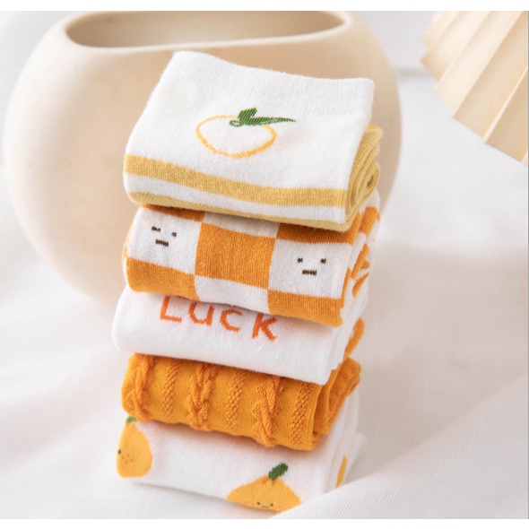 Vớ cao cổ thời trang Nam Nữ phong cách trẻ trung và năng động.