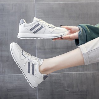 Giày thể thao trắng đục trắng tuýết hộp D02