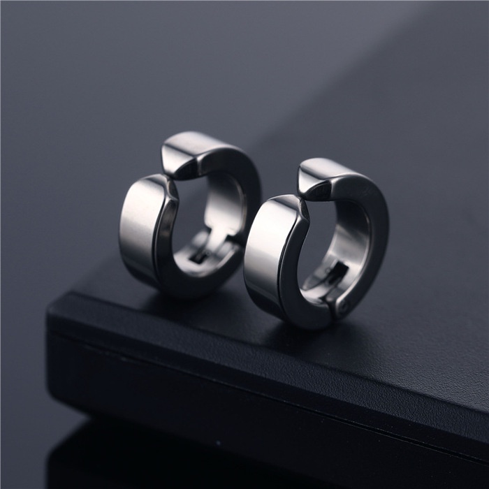 Khuyên Tai Nam Nữ Basic LOKI Bạc Đen Đẹp Unisex Chất Liệu TiTan Không Gỉ Kẹp Square
