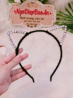 Bờm tai mèo cho bé