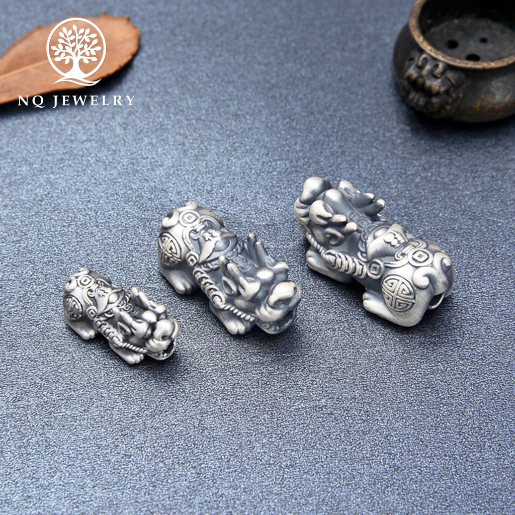 Charm bạc tỳ hưu xỏ ngang - NQ Jewelry