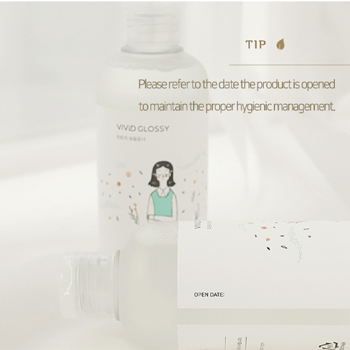 Nước cân bằng da VIVID GLOSSY làm dịu và dưỡng ẩm cải thiện mụn cho da Tea Tree Calming & Moisture Toner 210ml | BigBuy360 - bigbuy360.vn