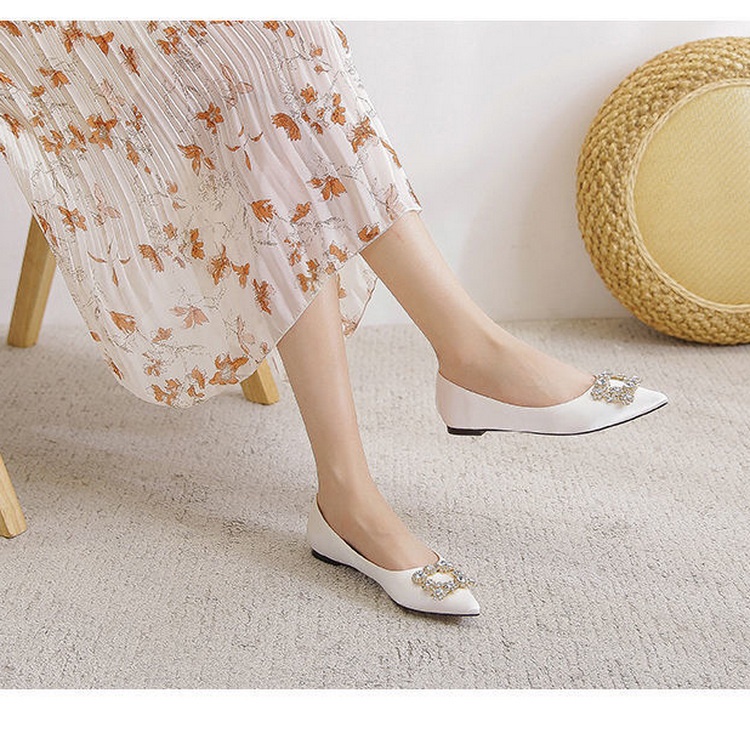 Giày Búp Bê Mũi Nhọn Đế Bằng Đính Đá Và Ngọc Trai Giả Thời Trang Cho Nữ