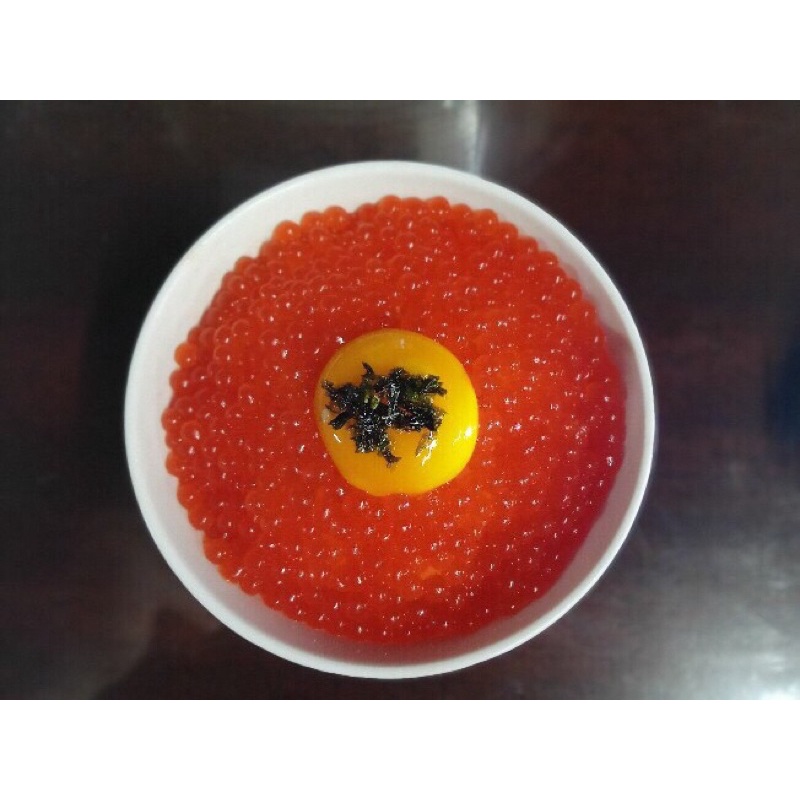 Trứng Cá Hồi muối 220gr( Kèm đá giữ nhiệt + thùng xốp )