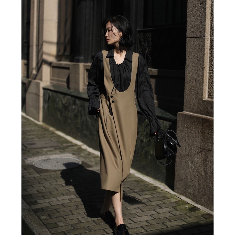 Bộ áo + váy hai dây phong cách Hong Kong thời trang cổ điển cho nữ