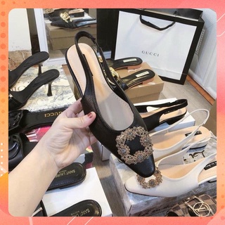 SANDAL ĐẾ THẤP KHUY ĐÁ VUÔNG