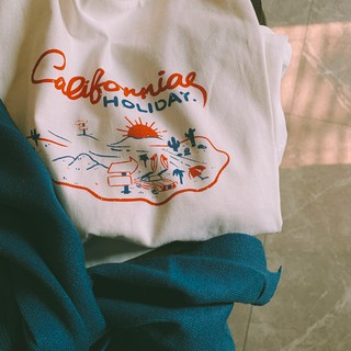 𝗺𝗶𝗲 𝘀𝘁𝘂𝗱𝗶𝗼 - Áo thun California Holiday