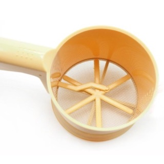 Rây Bột Nhựa Có Gạt