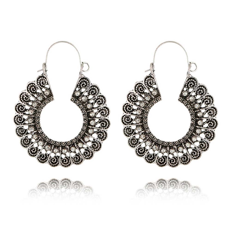 Khuyên Tai Tròn Khắc Hoa Văn Rỗng Bằng Đồng Phong Cách Bohemian