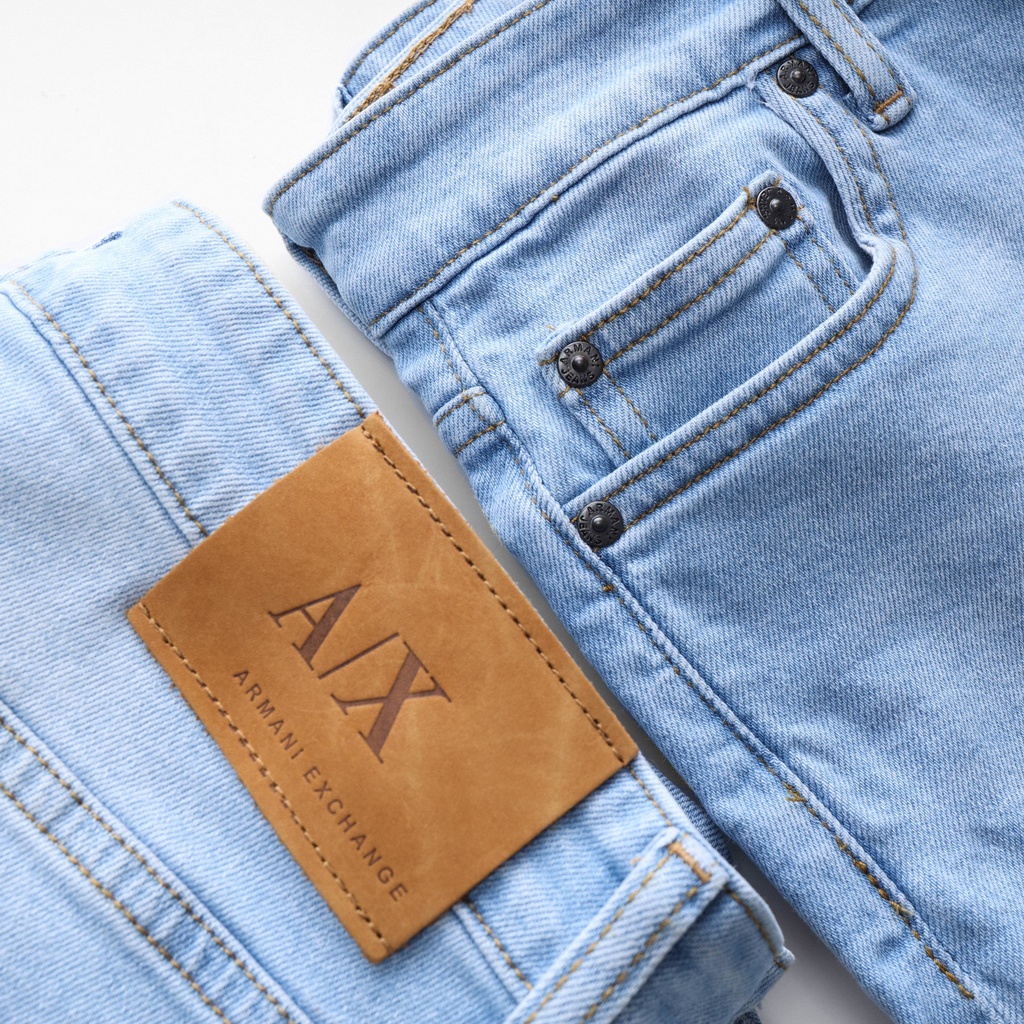 Quần Jean Short AX dáng SLimFit gọn đẹp , chất Jean Co Giãn Tốt , mẫu mới cập nhập liên tục ạ - QSAX1