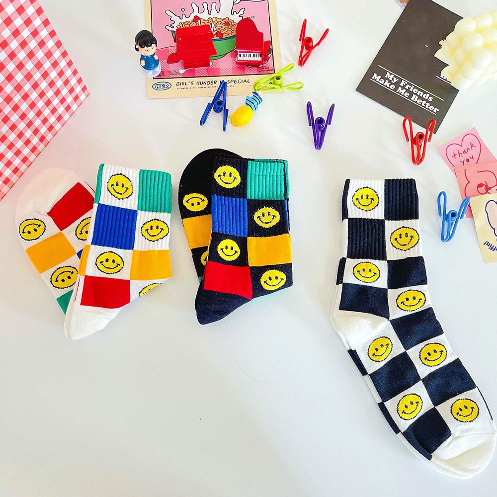 Vớ cotton cổ trung thoáng khí in hình mặt cười nhiều màu thời trang cho nữ