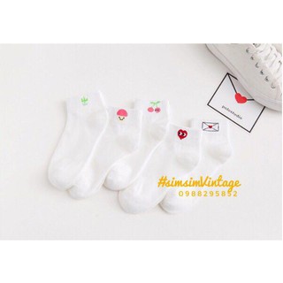 Tất trắng cổ in hình Sticker