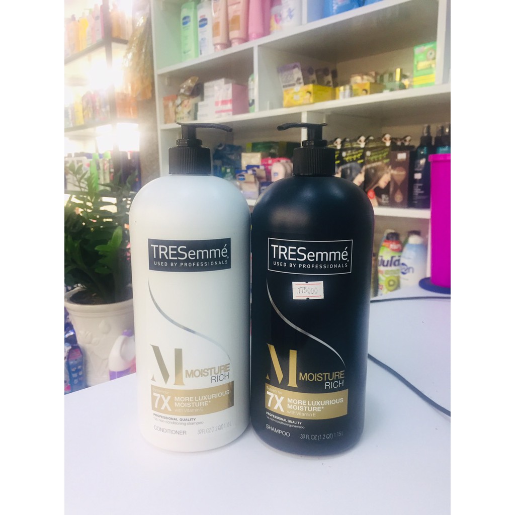 DẦU GỘI DÂU XẢ TÓC TRESEMME MỸ M MOISTURE RICH SHAMPOO DÀNH CHO TÓC KHÔ, SƠ RỐI, GÃY RỤNG, CHẺ NGỌN 1L15