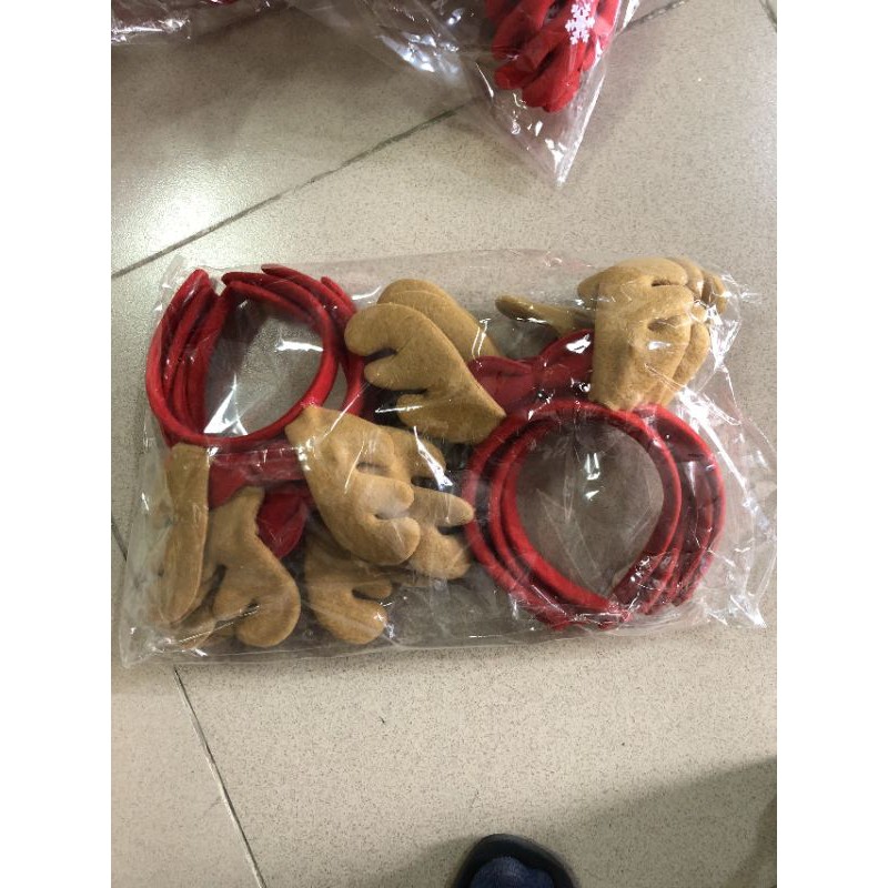 Bờm noel, bờm tuần lộc đáng yêu cho bé gái