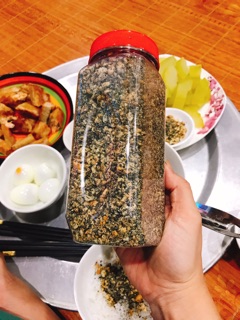 Muối Vừng truyền thống (Lạc đỏ và Vừng đen thơm nức)