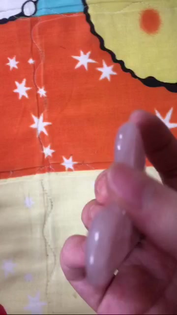 Miếng Đá Thạch Anh Guasha Mát Xa Mặt Giúp Thon Gọn Nâng Cơ Trẻ Hóa Làn Da Qiriness (Có Hộp) | BigBuy360 - bigbuy360.vn