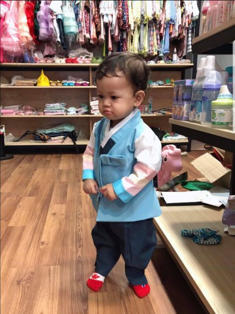Bộ hanbok bé trai thiết kế trang nhã