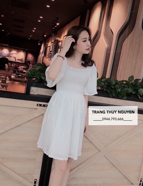 Váy Ren Lỗ Xoè Cổ Vuông , Đầm Thô Ren Lỗ Siêu XInh