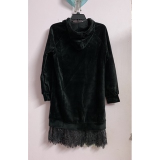 Váy nhung chân ren Cache size S