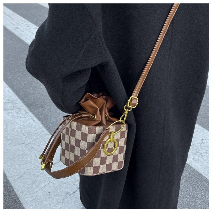 Túi Xách Tay Nhỏ Hình Vuông Phong Cách Cờ Vua Mới Năm Dành Cho Bạn Nữ