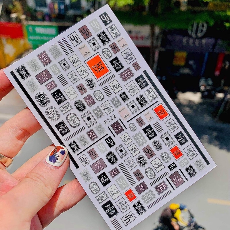 Sticker trang trí móng tay thương hiệu