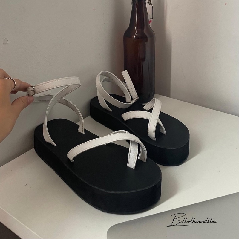Giày sandals đế bánh mỳ SaSa cao 3cm quai chéo cách điệu