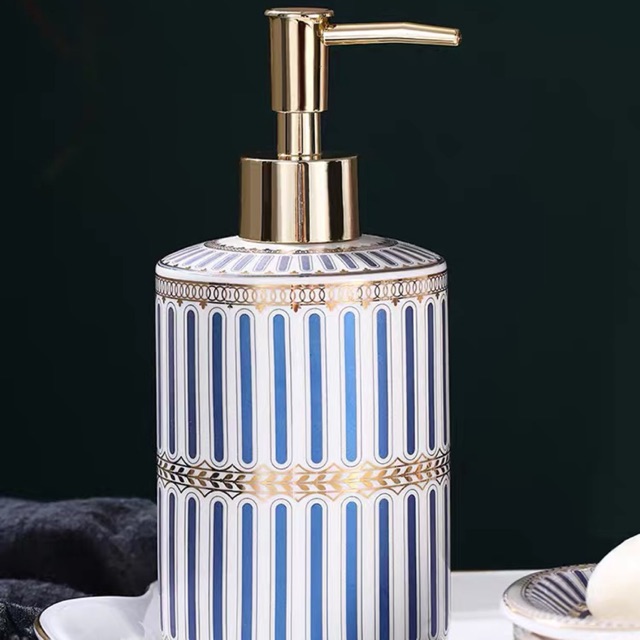 (Có sẵn )bình sứ đựng nước rửa tay , sữa tắm , dầu gội đầu kẻ sọc xanh