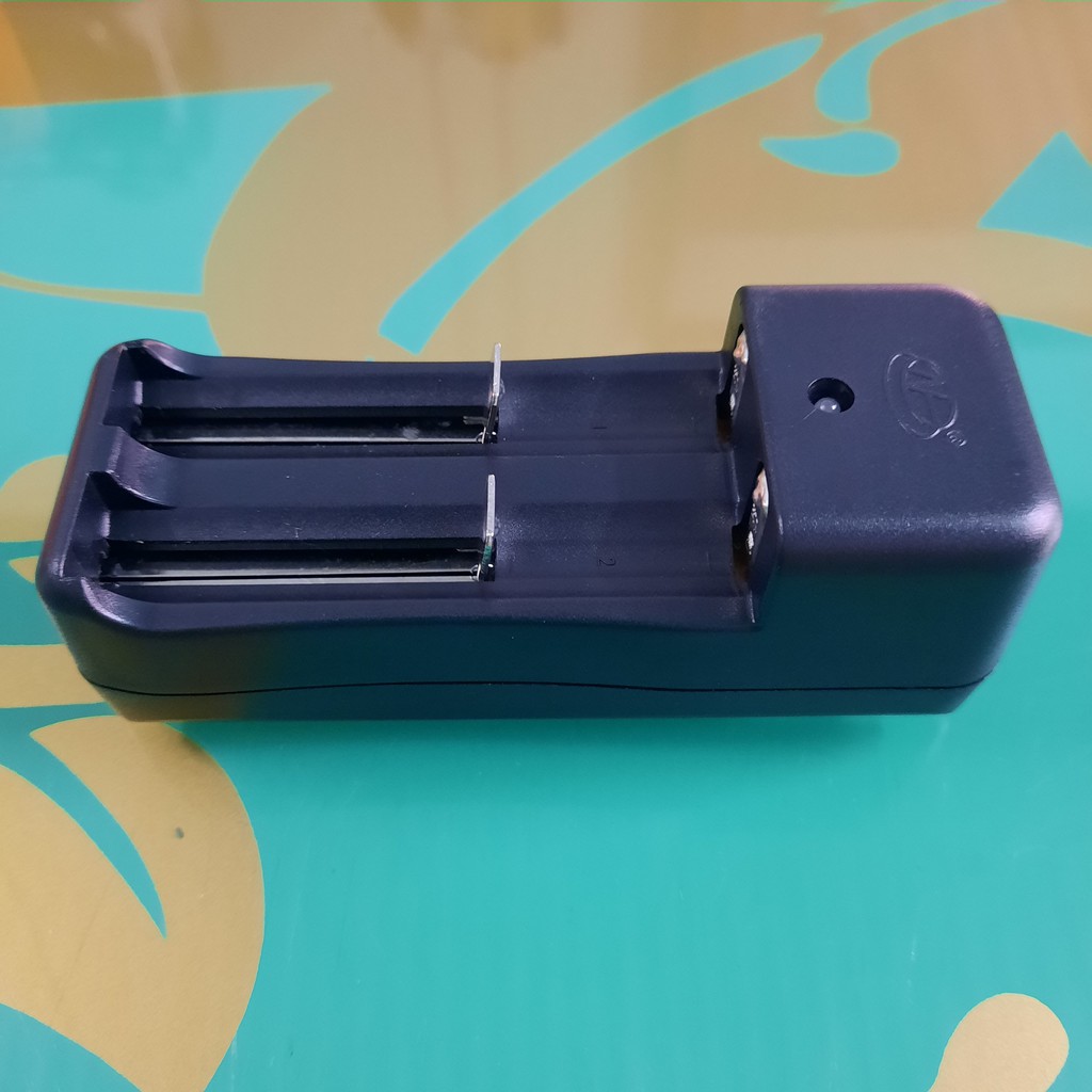 BỘ SẠC PIN KẸO