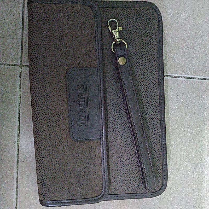 Túi si da độc lạ