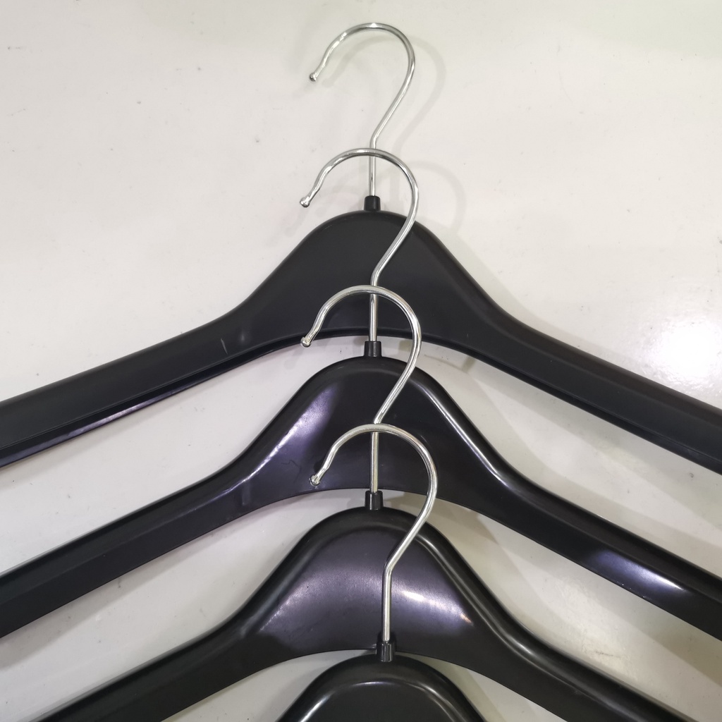 Móc Treo Quần Áo Nhựa Chống Trượt, Đầu móc Inox xoay 360 độ, Dùng cho Shop Thời Trang Nam & Nữ, ngang 38-43cm