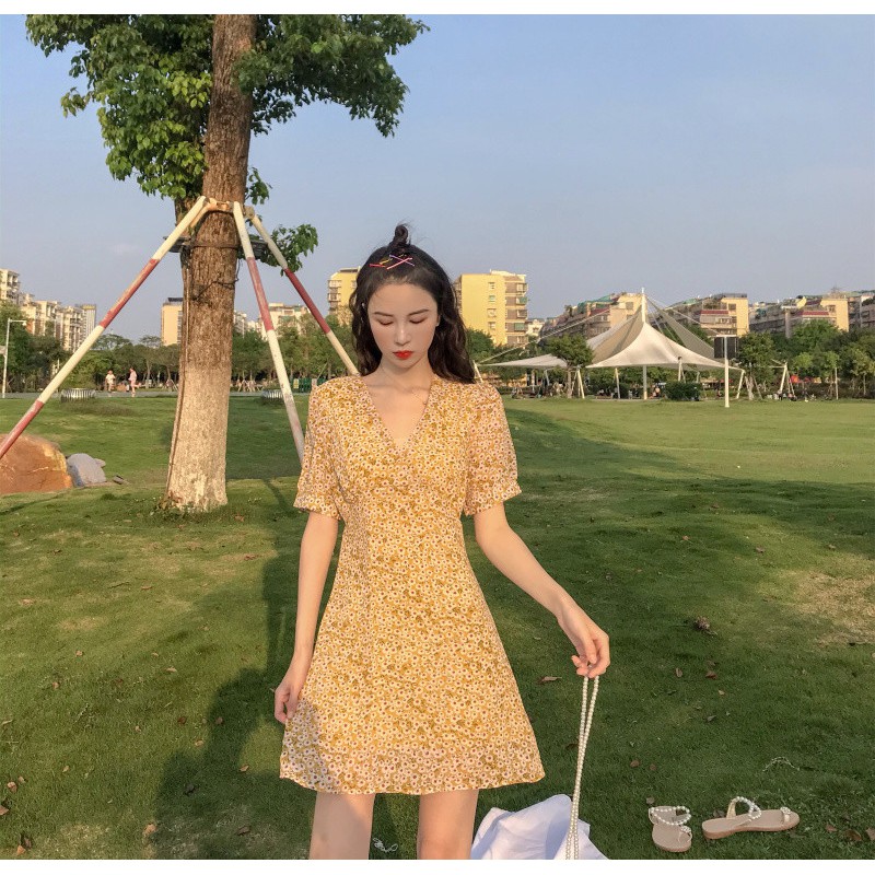 D08 - ĐẦM BIGSIZE HOA NHÍ CỔ V MÙA HÈ | BigBuy360 - bigbuy360.vn