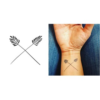 Khuôn hình xăm lá