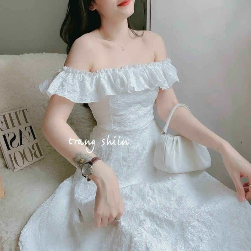 ĐẦM HOA 2S RỚT VAI BÈO