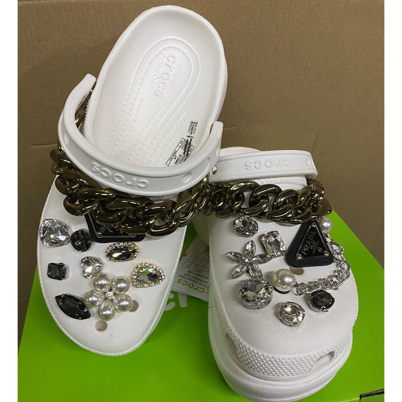 Nền tảng giày cao gót chuỗi thời trang mới của Crocs