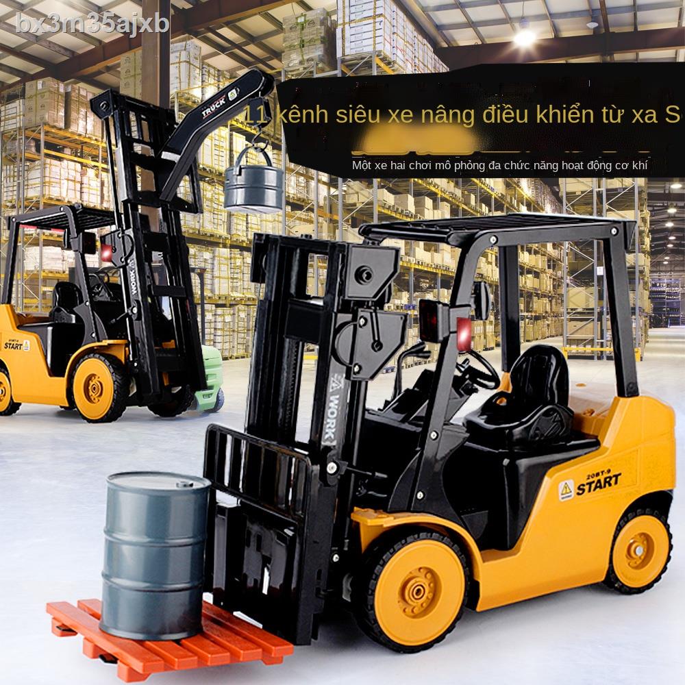 Xe nâng điều khiển từ xa đồ chơi xe tải cần cẩu xe tải điện cậu bé quá khổ cần cẩu không dây mô hình máy