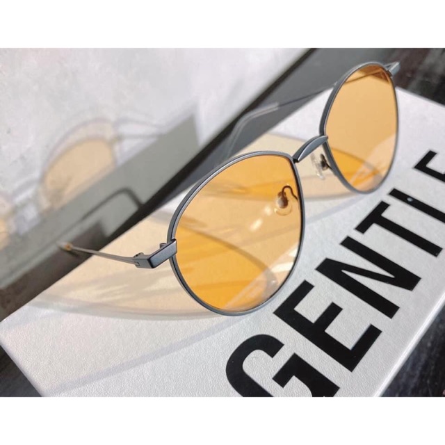 Kính GM xả lỗ | BigBuy360 - bigbuy360.vn