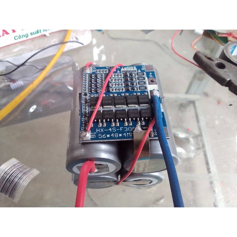 ẮC QUY PIN LIFEPO4 12.8-6.2AH MAX 60A KHỞI ĐỘNG XE MÁY