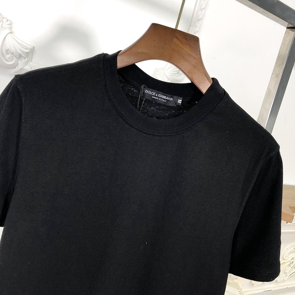 Áo phông nam trơn đơn giản chất coton không xù với hai màu đen trắng, ao thun nam ngắn tay không cổ lv212