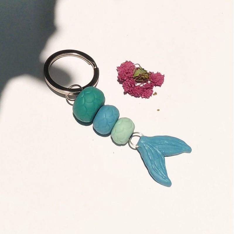 Cá nhỏ - Móc treo chìa khoá đất sét Polymer handmade
