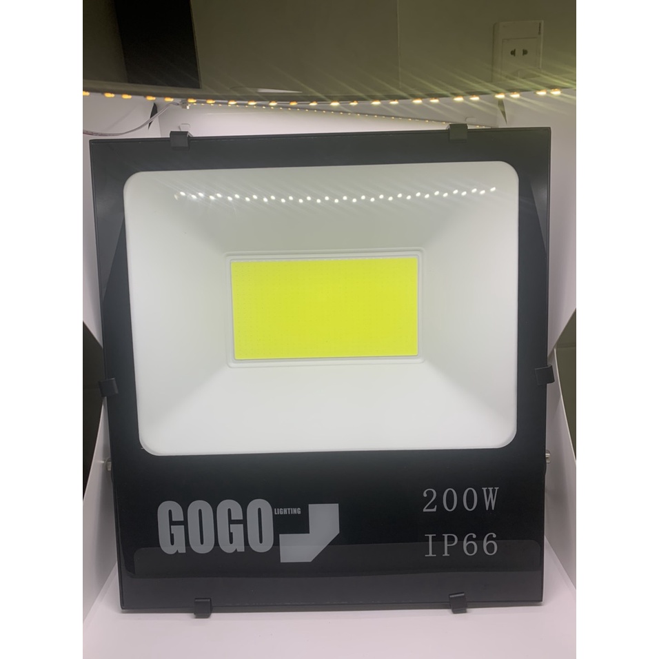 ĐÈN PHA LED 100W 200W  IP66  SIÊU SÁNG