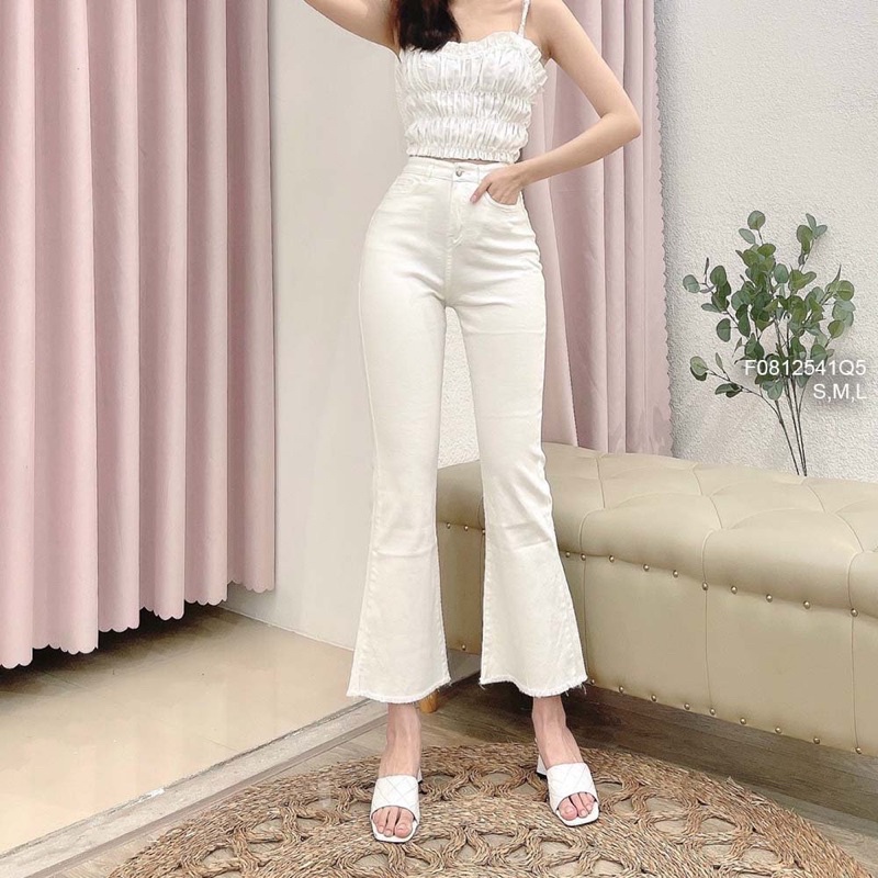 Quần jeans trắng ống loe