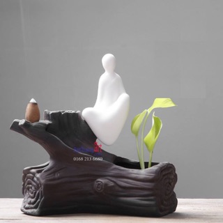 Thác khói trầm hương Vô Diệm Đại Sư