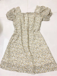 Đầm trắng size S