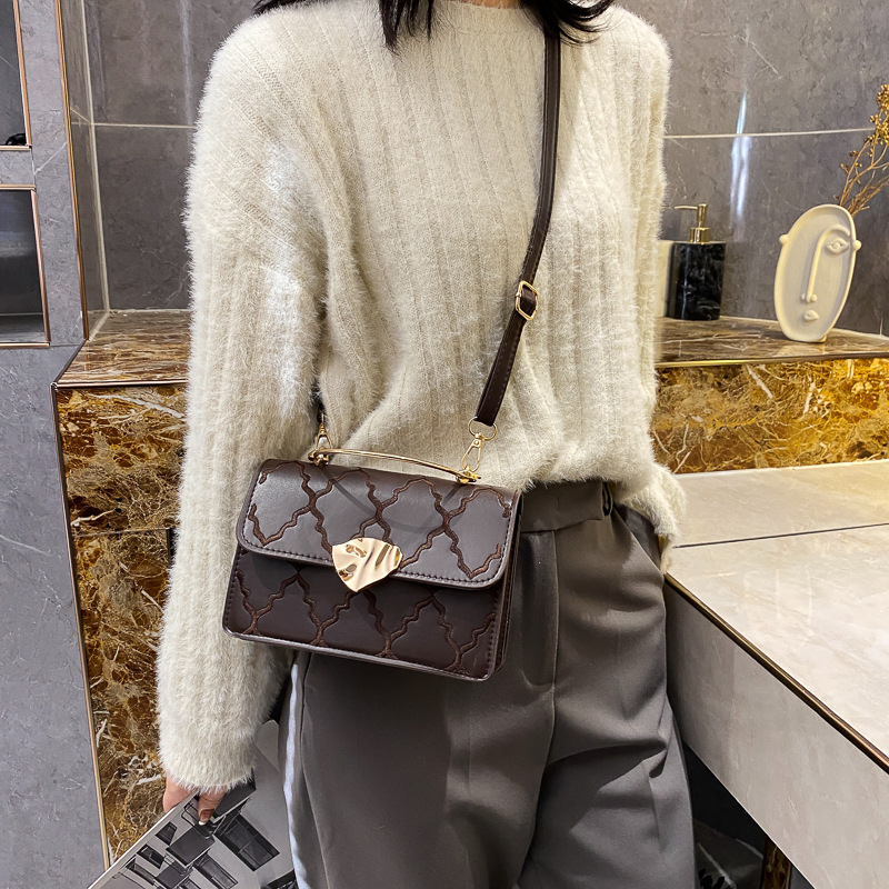 Túi xách tay đeo vai IELGY dáng vuông phong cách Hàn Quốc thời trang dành cho nữ