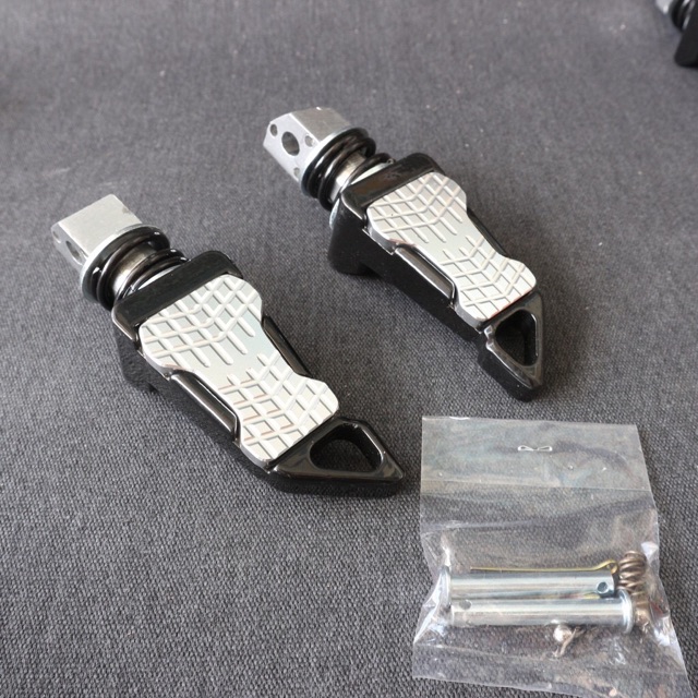 Gác chân Sau Nhôm Xe VARIO AirBlade
