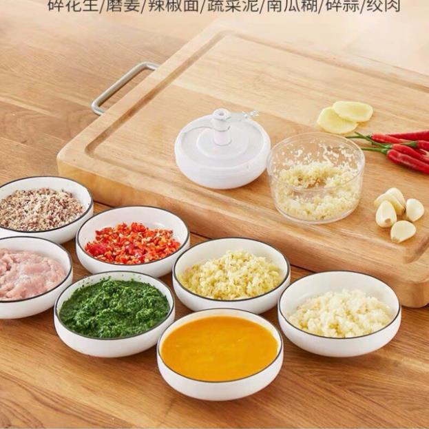 Dụng cụ xay tỏi ớt kéo tay đa năng tiện dụng
