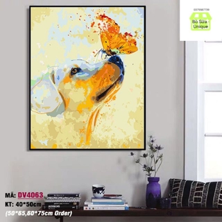 Tranh số hóa chú chó và bướm xinh (Khung dày 2.5cm) đầy đủ phụ kiện mã DV4063