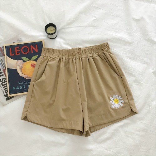 [Có kèm video] Quần short cotton in hình hoa cúc nữ siêu xinh | BigBuy360 - bigbuy360.vn