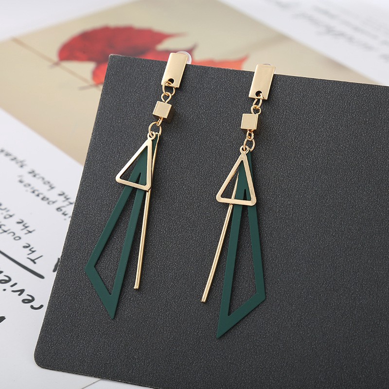 Khuyên tai mặt hình tam giác phong cách Hàn Quốc trẻ trung thời trang